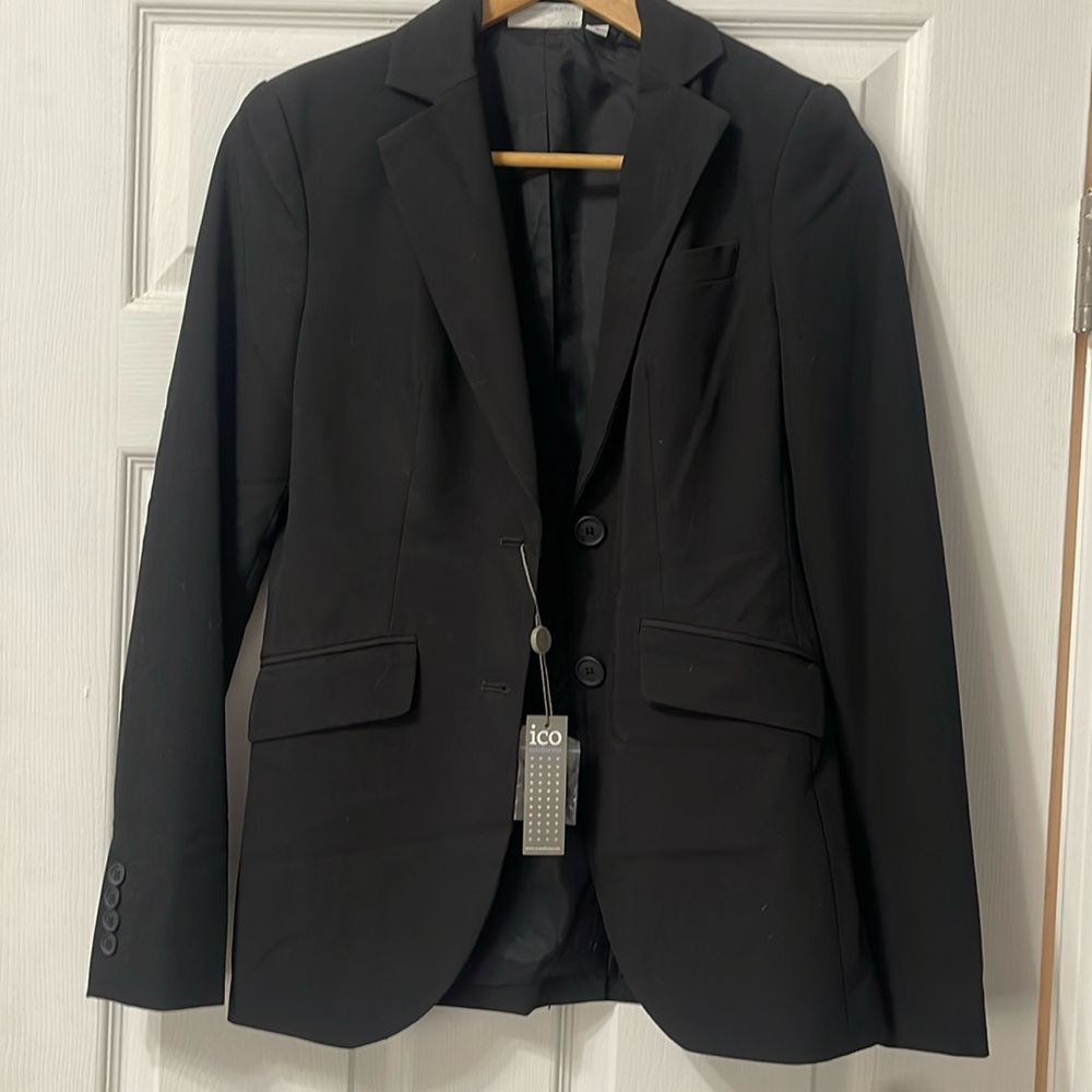 Women’s black blazer, brand new